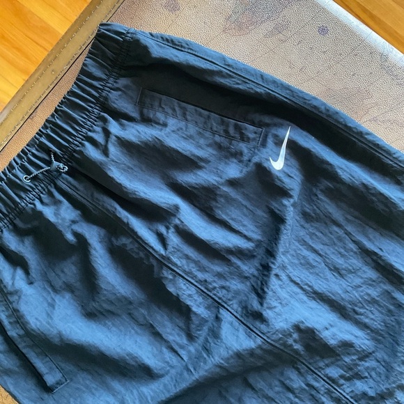 Nike Sportswear Essential woven skirt - Picture 3 of 9